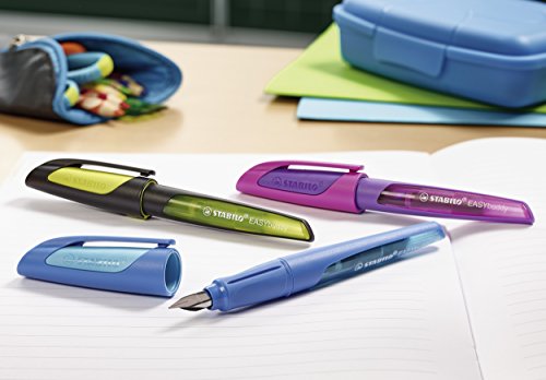 Schulfüller - STABILO EASYbuddy in lila/magenta - Schreibfarbe blau (löschbar) - inklusive Patrone - mit Standard-Feder M - 8