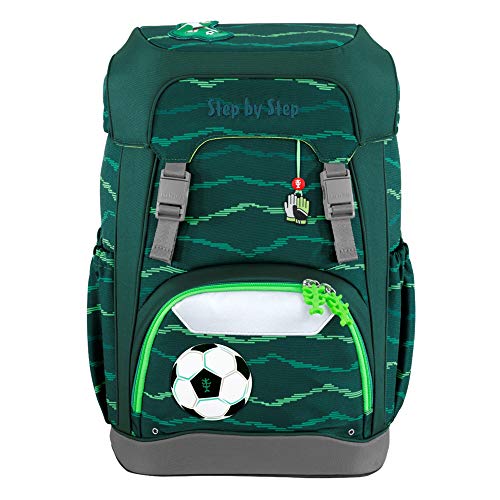 Step by Step Giant Schulranzen-Set „Soccer Star“, 5-teilig, grün, ergonomischer Tornister mit Reflektoren, höhenverstellbar mit Hüft- und Brustgurt, für Jungen ab der 1. Klasse, 23 Liter - 2